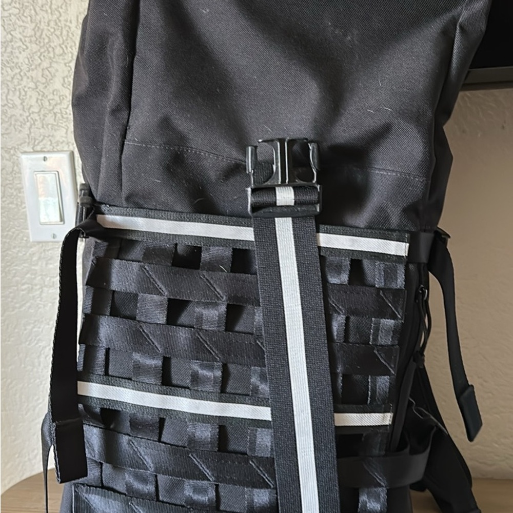 Chrome Industries Barrage Backpack Waterproof Lap… - image 3